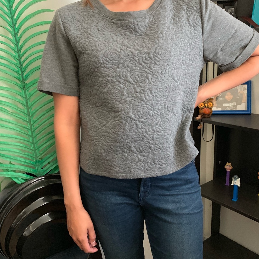 ❤️2 for $10 ❤️ Bozzolo flower print crop top